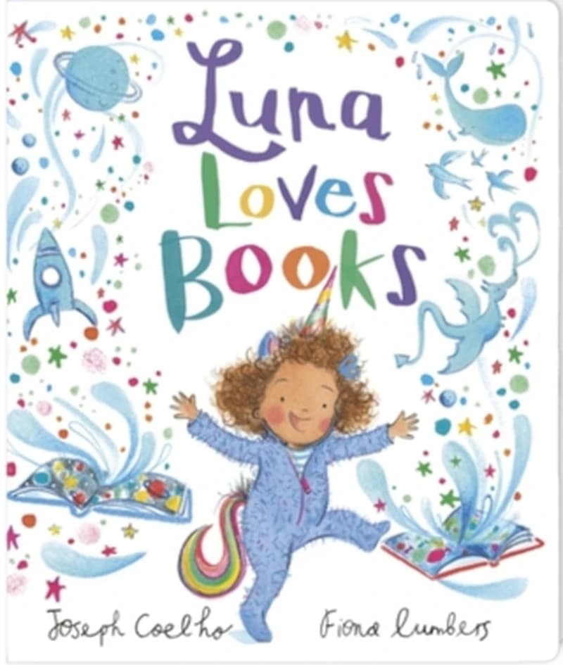 LUNA LOVES BOOKS PB