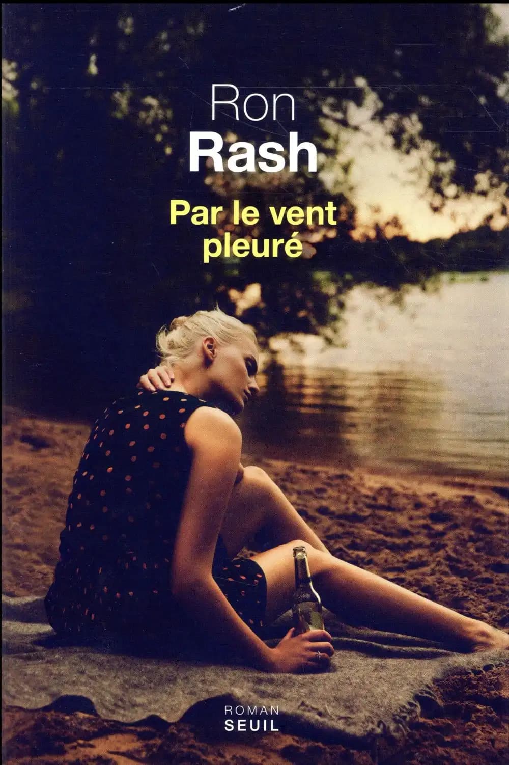 Par le vent pleuré : roman