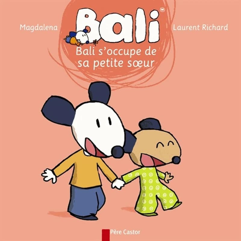 Bali s'occupe de sa petite soeur