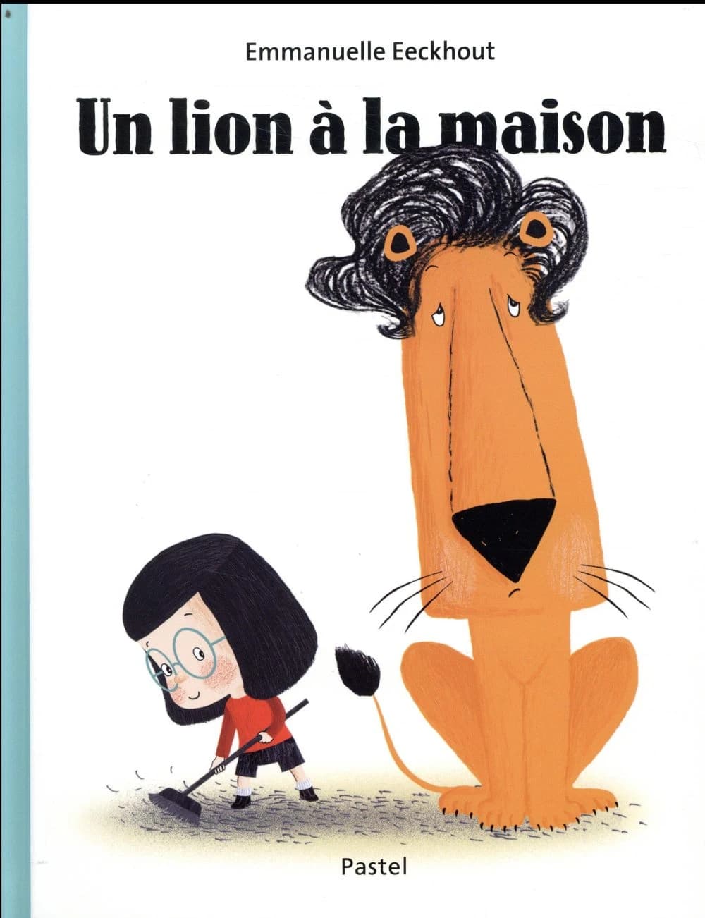 Un lion à la maison