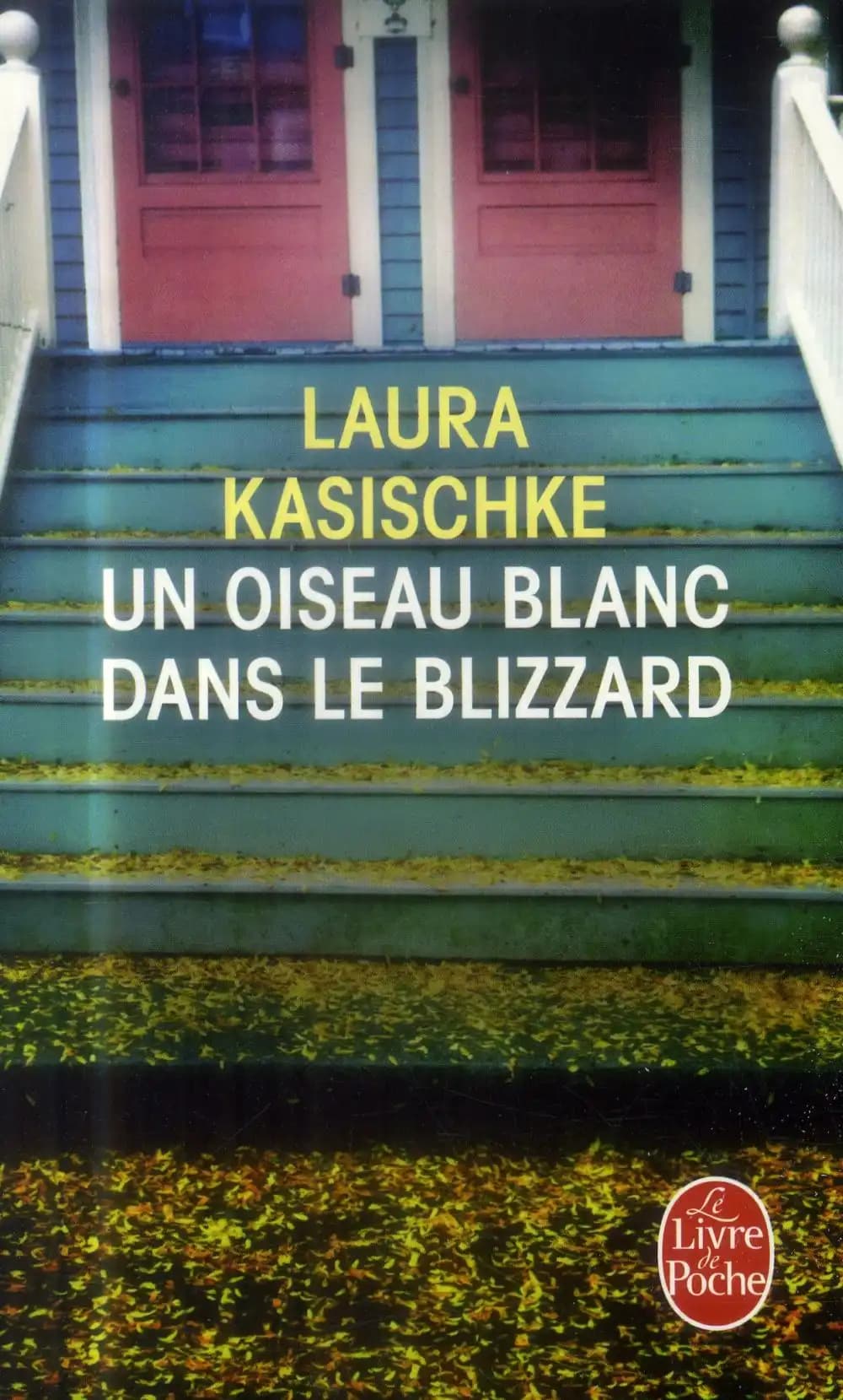 Un oiseau blanc dans le blizzard