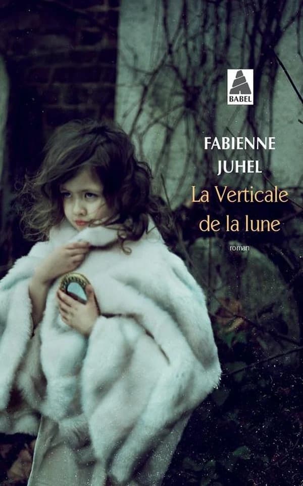 La verticale de la lune : roman