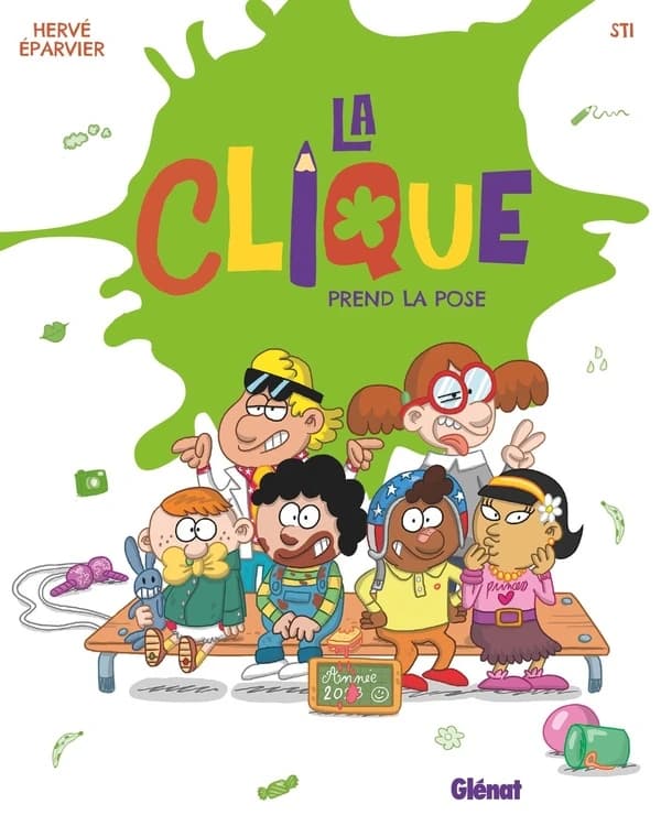 La clique prend la pose
