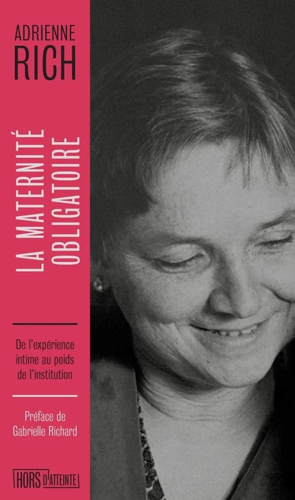 La maternité obligatoire : De l'expérience intime au poids de l'institution