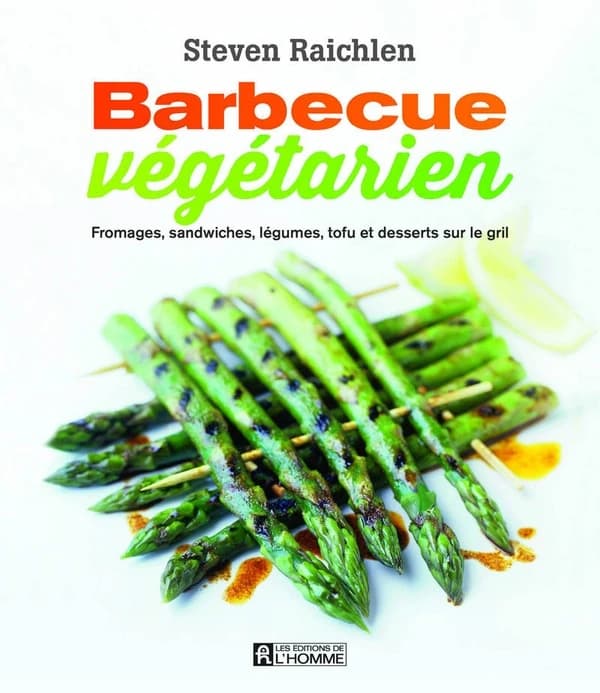 Barbecue végétarien : fromages, sandwiches, légumes, tofu et desserts sur le gril