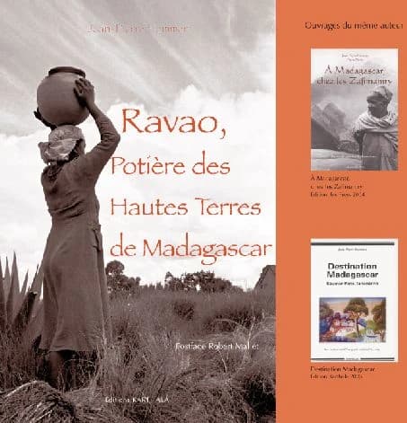 À Madagascar, Ravao, potière des Hautes Terres