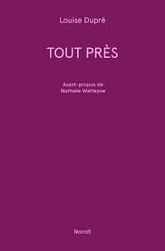 Tout près