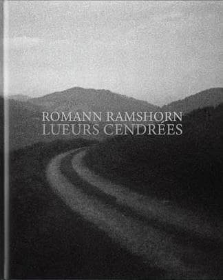 Lueurs cendrées