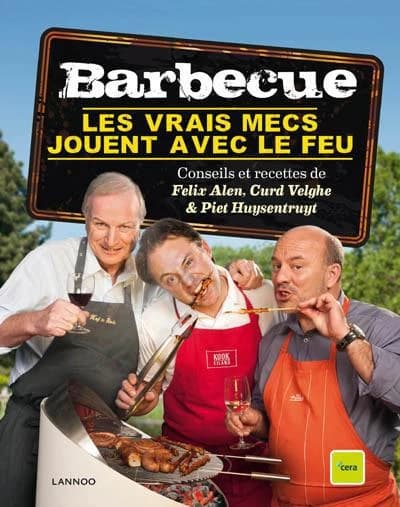 Barbecue ; les vrais mecs jouent avec le feu