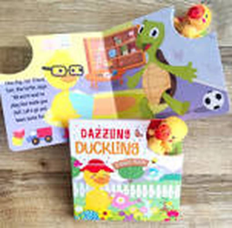 DAZZLING DUCKLING PUPET BOOK
