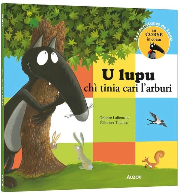 U lupu chì tinia cari l'arburi