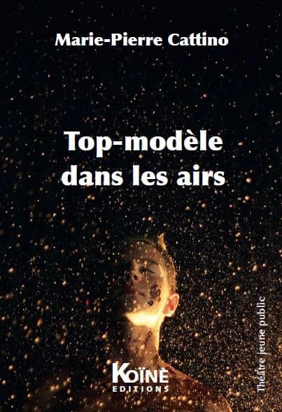 Top-modèle dans les airs