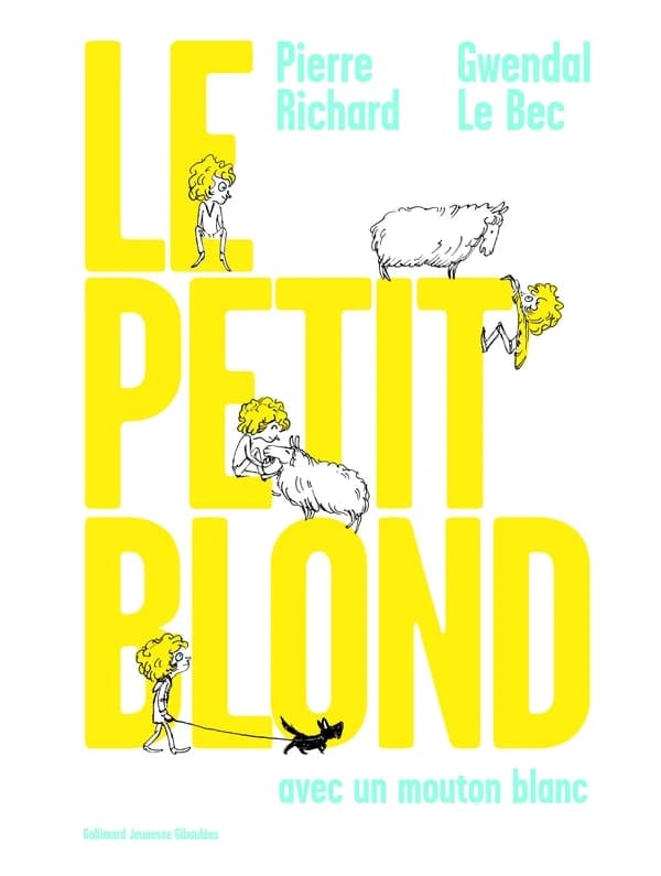 Le petit blond avec un mouton blanc