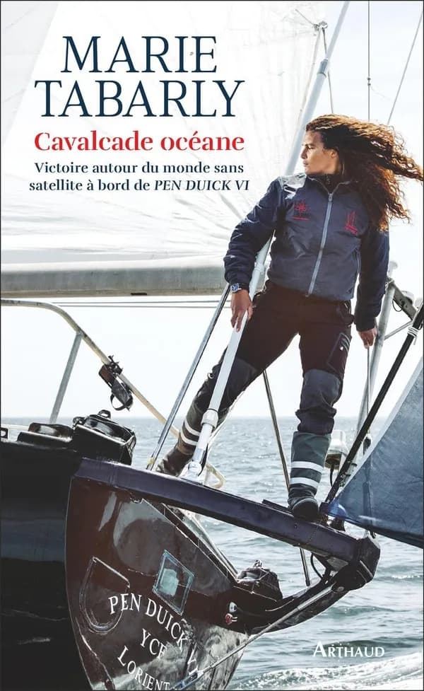 Cavalcade océane : victoire autour du monde sans satellite à bord de "Pen Duick VI"