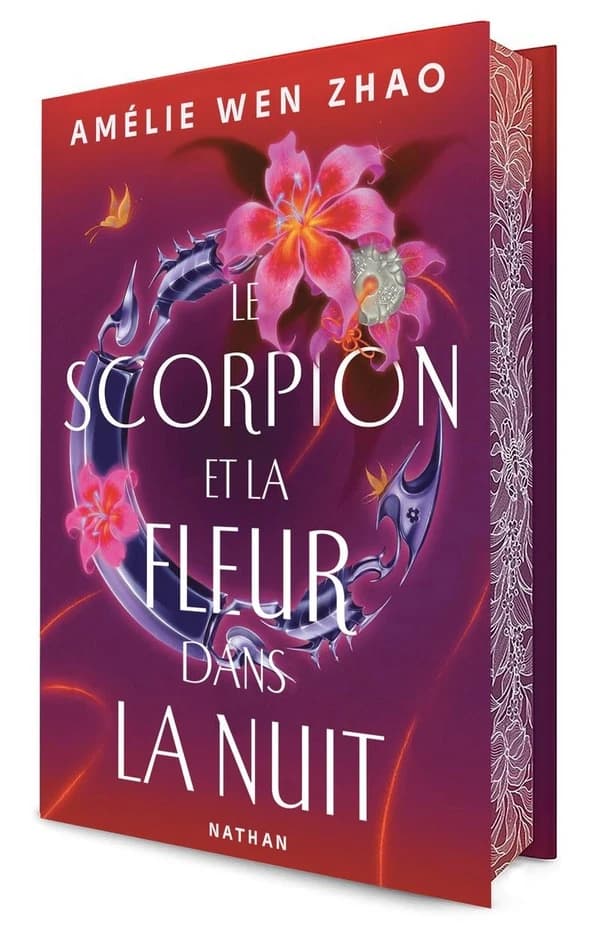 Le scorpion et la fleur dans la nuit