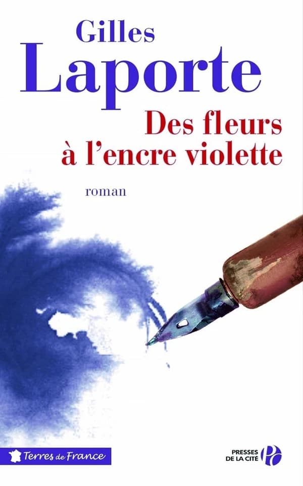 Des fleurs à l'encre violette : roman