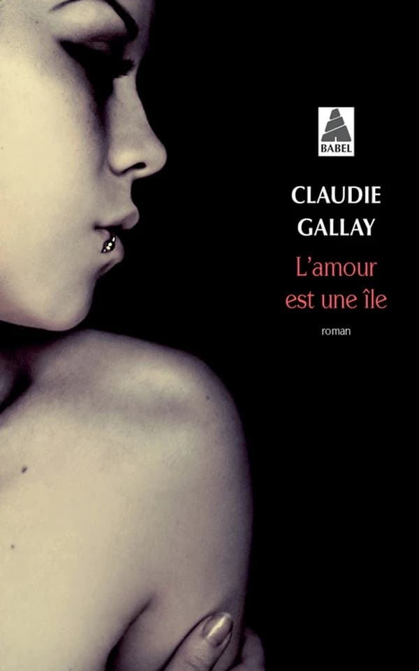 L'amour est une île : roman