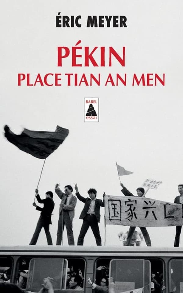 Pékin, place Tian an men : 15 avril-24 juin 1989 : le soleil noir : récit