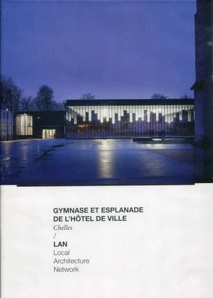 Gymnase et esplanade de l'hôtel de ville ; Chelles