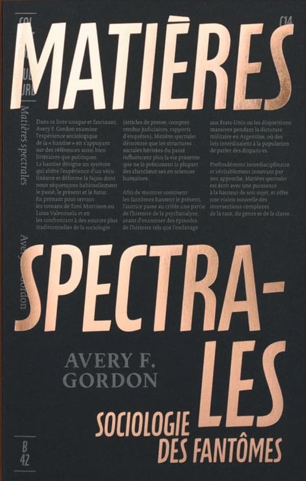 Matières spectrales : sociologie des fantômes
