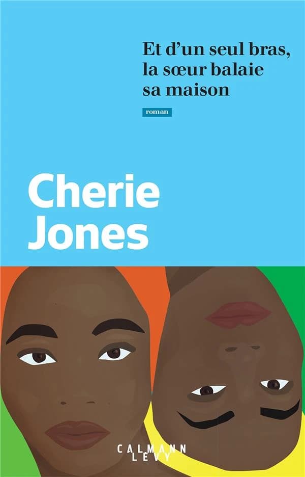 Et d'un seul bras, la soeur balaie sa maison