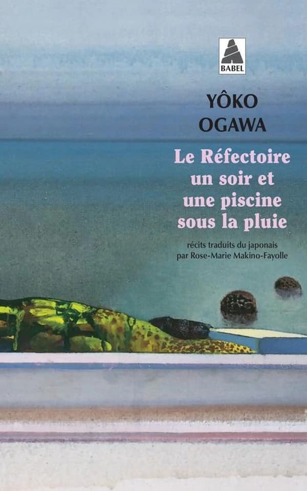Le réfectoire un soir et une piscine sous la pluie