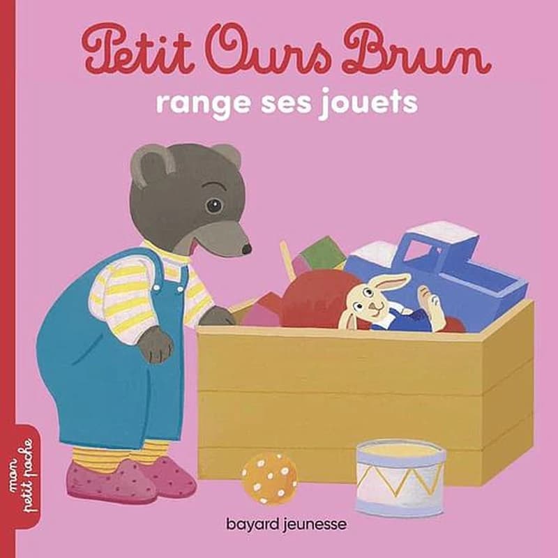 Petit Ours brun range ses jouets