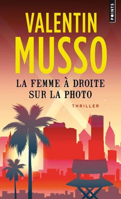 La femme à droite sur la photo : roman