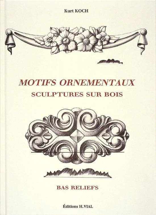 Motifs ornementaux. Sculptures sur bois, bas-reliefs