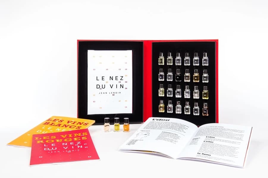 Le nez du vin : le duo vins blancs, vins rouges ; 24 arômes