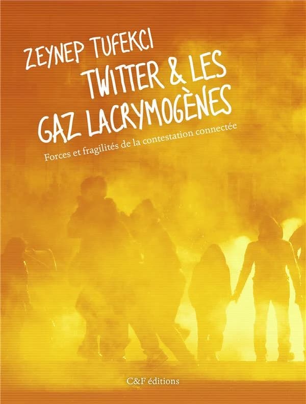Twitter et les gaz lacrymogènes : Forces et fragilités de la contestation connectée