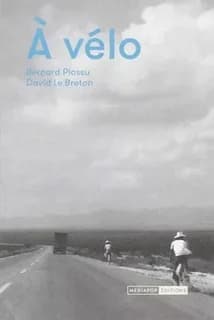 À vélo