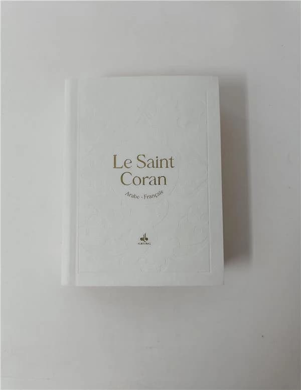 Le Saint Coran et la traduction en langue française du sens de ses versets