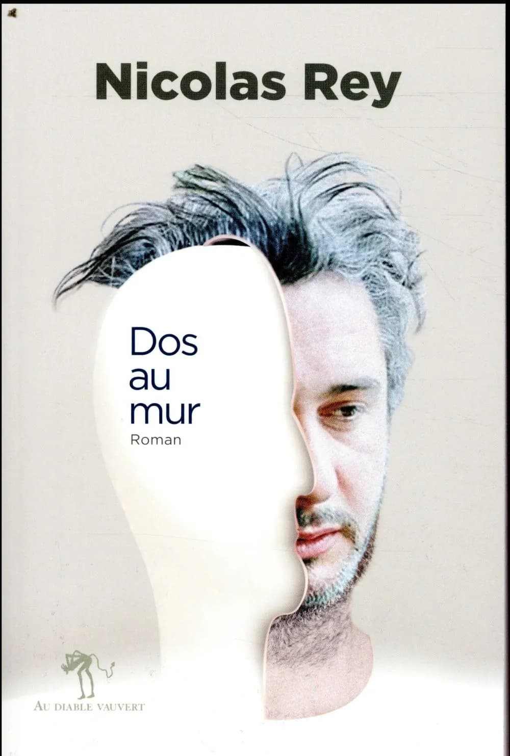 Dos au mur