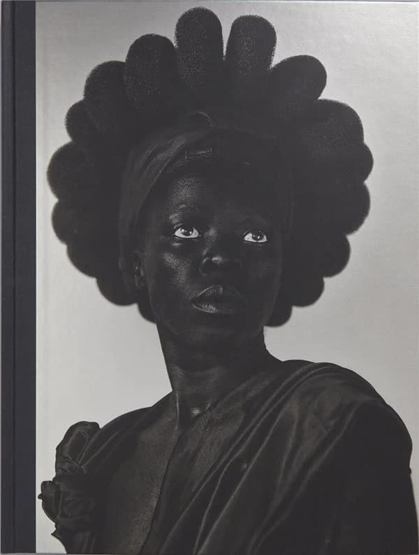 Somnyama ngonyama : salut à toi, lionne noire !