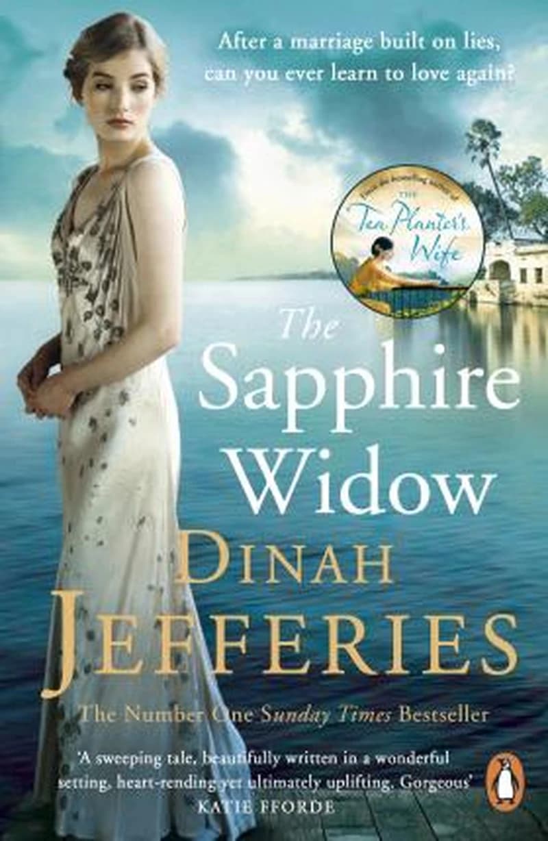 Sapphire Widow : A Novel