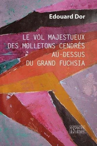Le Vol majestueux des molletons cendrés au-dessus du grand fuchsia